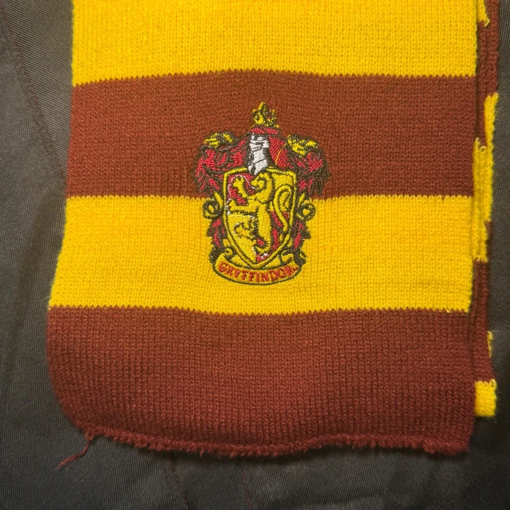 Harry Potter Gryffindor Robe Costume Set Kids Small 4-6 Scarf Tie Socks Disguise
